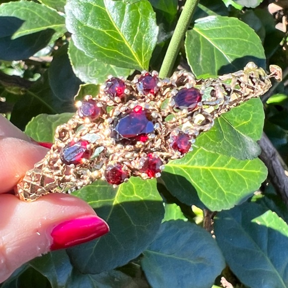 VINTAGE 14K YELLOW GOLD GARNET FILIGREE DESIGN BANGLE BRACELET CUSTOM UNIQUE - Picture 13 of 16